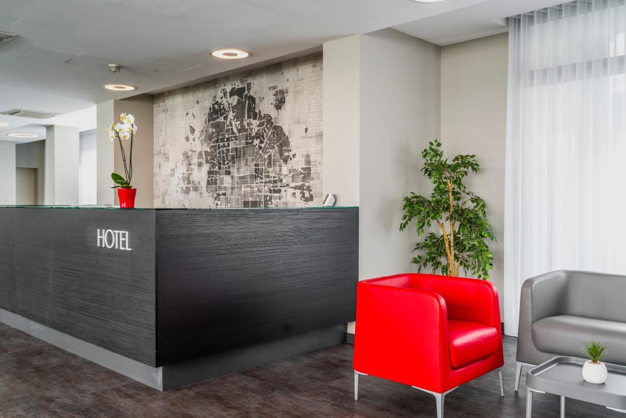 Fasthotel Linate Segrate Exteriör bild