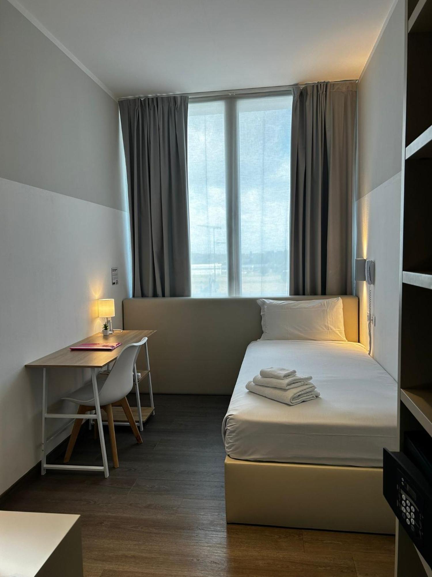 Fasthotel Linate Segrate Exteriör bild